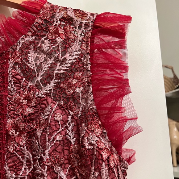 Monique Lhuillier Embroidered Mesh Cocktail Dress - Picture 10 of 15